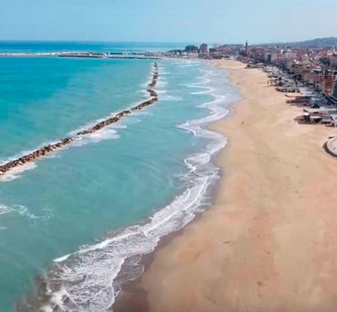 시비타노바 마르셰 La Voce Del Mare 3 아파트 외부 사진